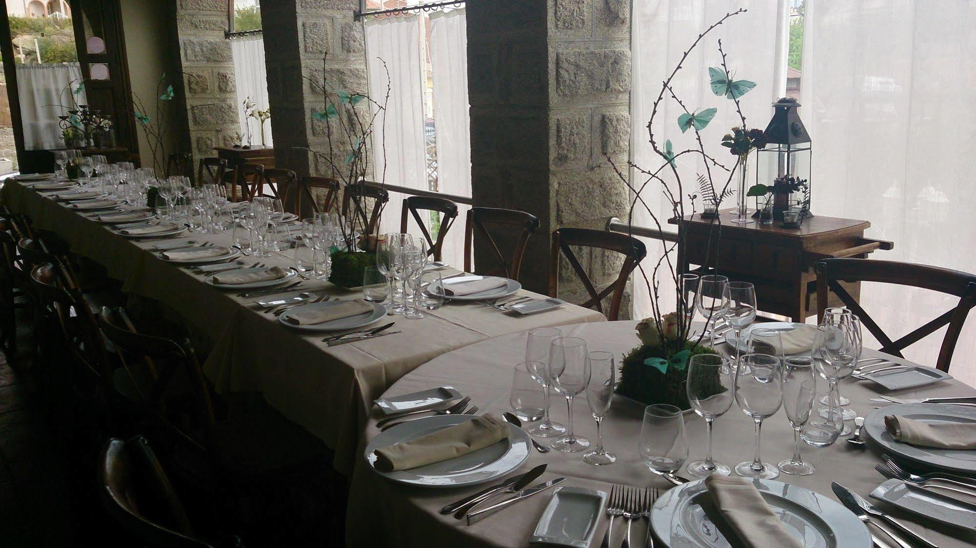 Posada Real Restaurante El Linar Del Zaire Burgohondo Buitenkant foto